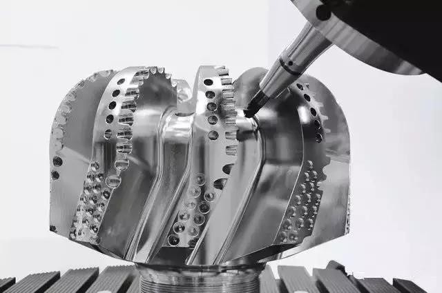 铝合金手板模型出现白斑如何解决和预防？